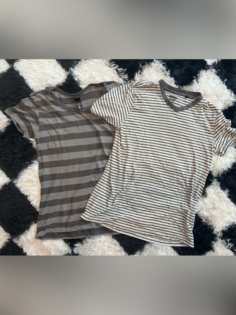 Pair of 2 Vintage Women's Striped Short Sleeve Tops - Size Medium